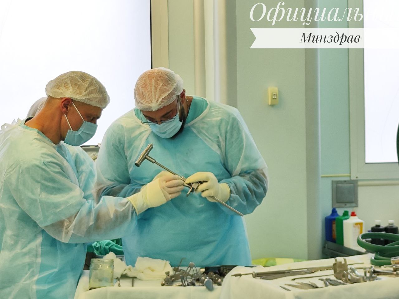 Pervaya operaciya po endoprotezirovaniyu kolennogo sustava 2
