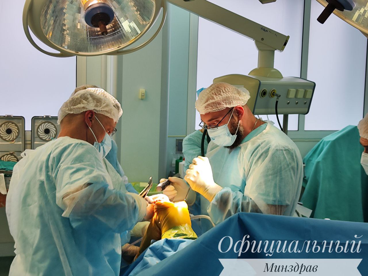 Pervaya operaciya po endoprotezirovaniyu kolennogo sustava 5